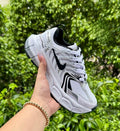 Nike Skate Blanco Negro mujer