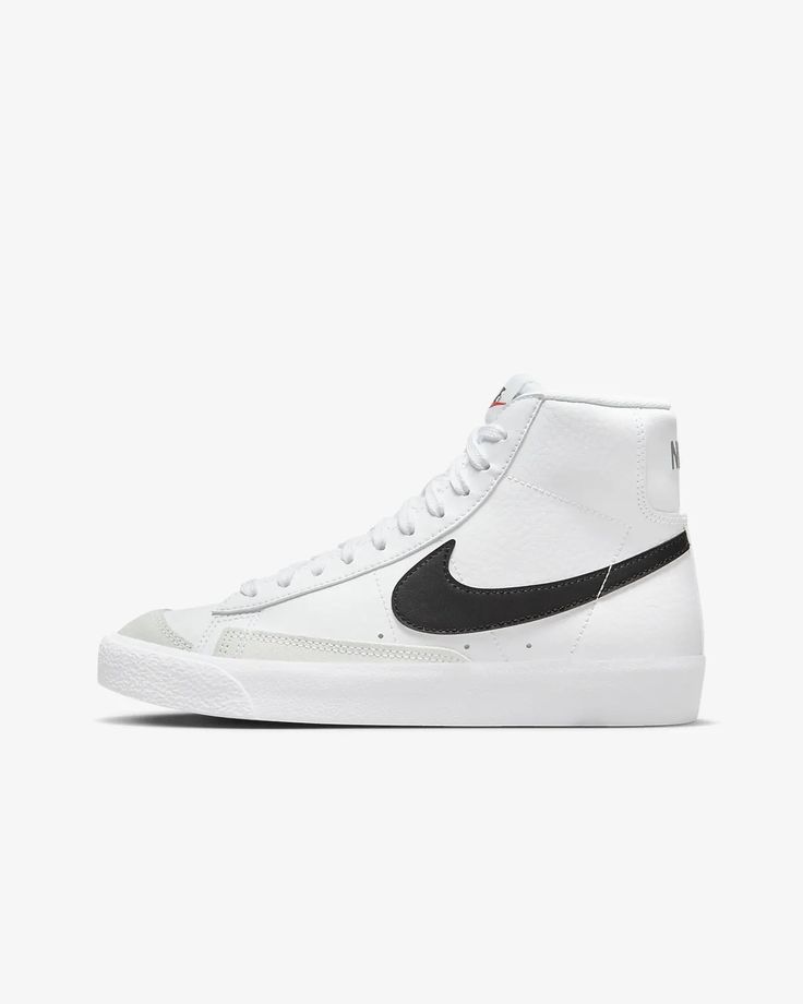 Nike Blazer Mid '77 blanco