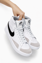Nike Blazer Mid '77 blanco 