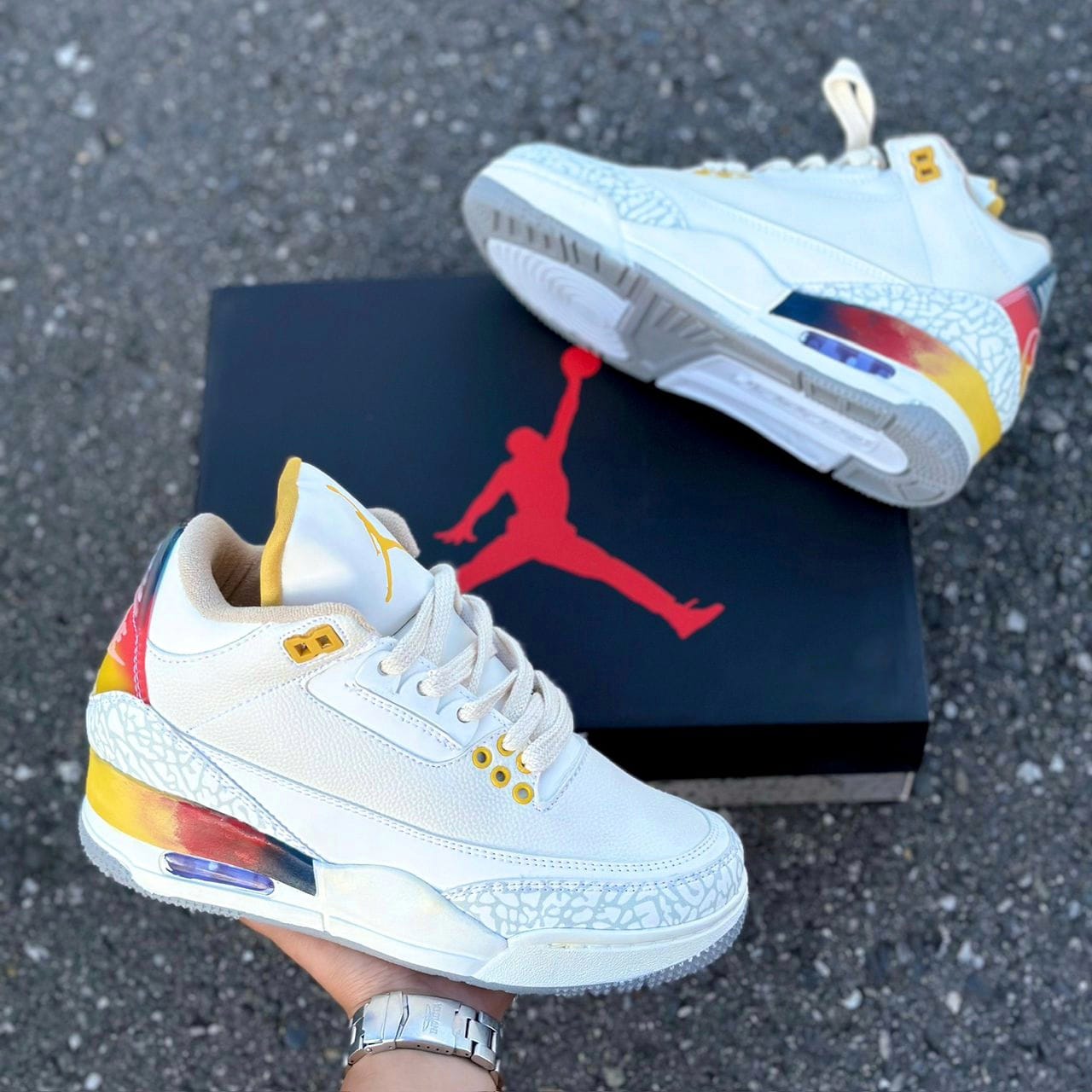 Gray helmet for bikers