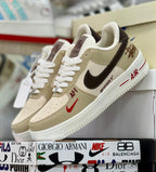 Ropa deportiva Valkyrie con diseño de Nike Air Force One en estilo boceto y pintura, en colores vibrantes y detalles artísticos