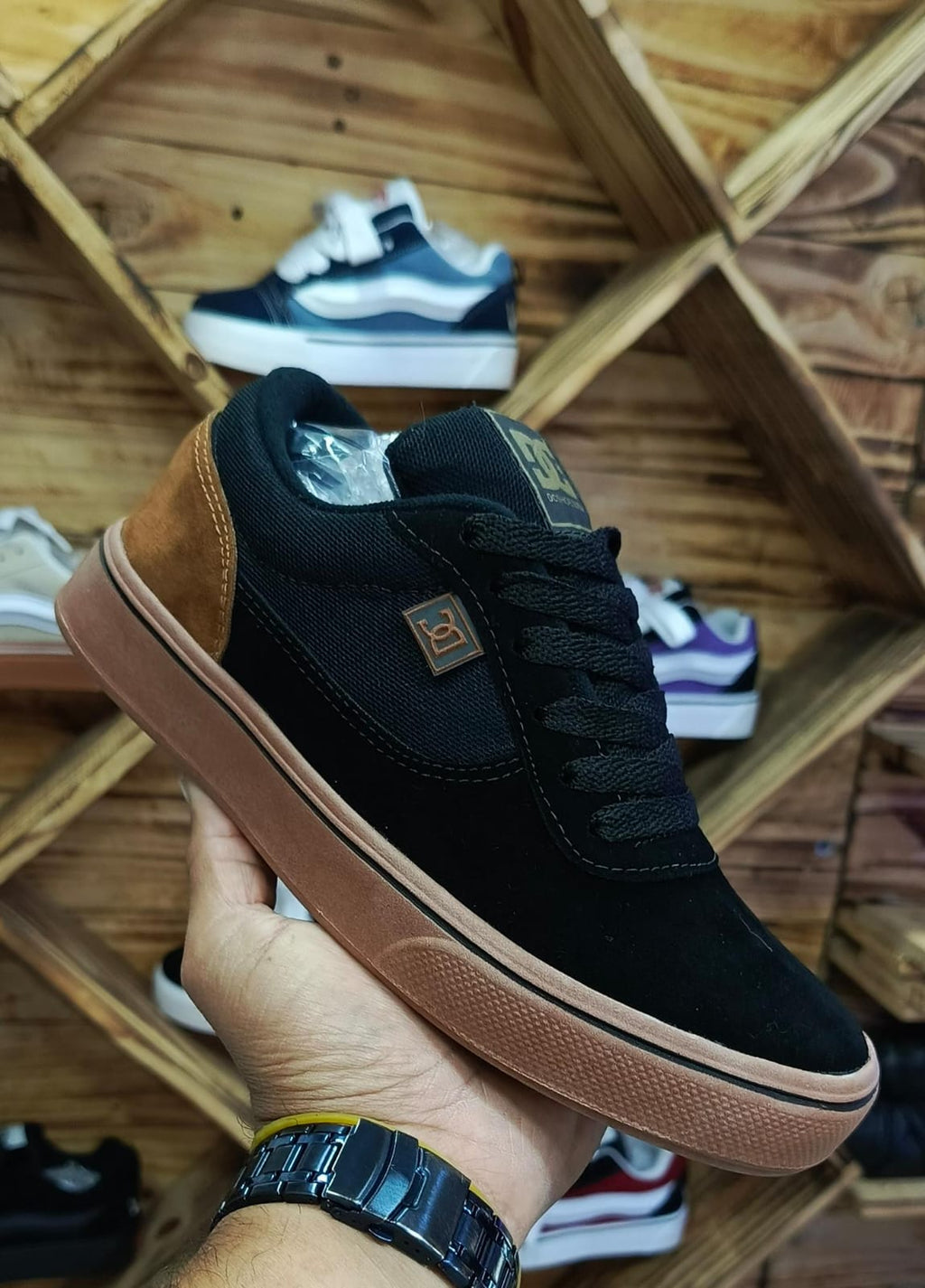 DC Shoes Trase Sneaker Collection