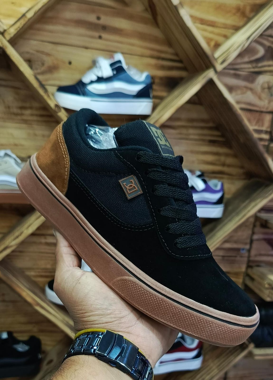 DC Shoes Trase Sneaker Collection