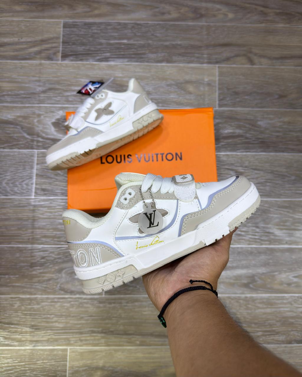 Louis Vuitton Sneakers